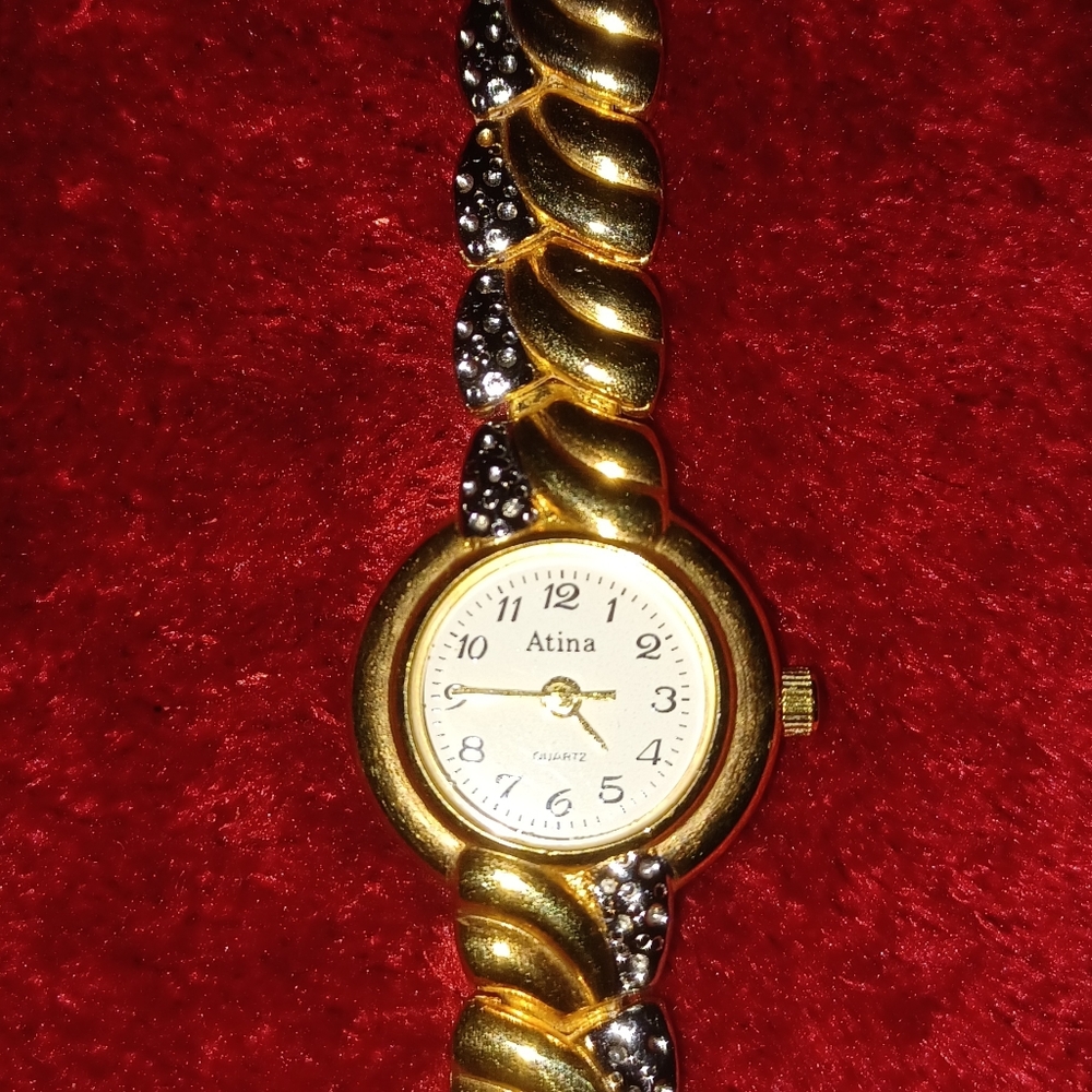 WOMEN WATCH ATINA